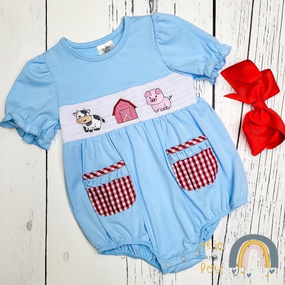 Fun on the farm 🐷🐄 infant romper